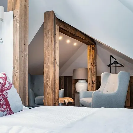 Ambach Guest house